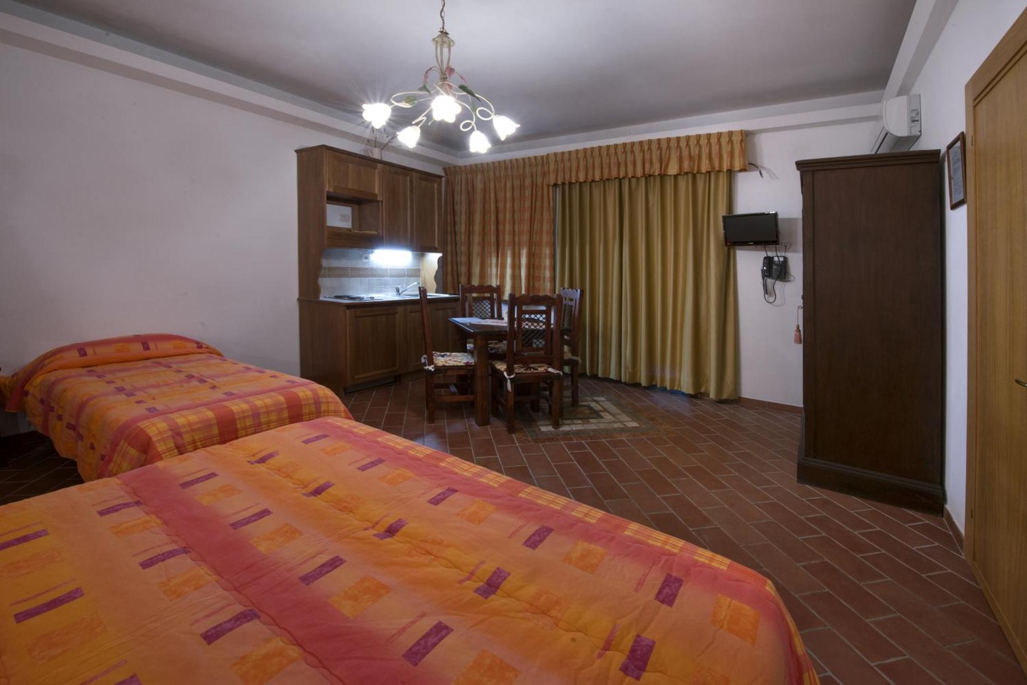 Cecco Di Nara Hotel Massarosa Room photo